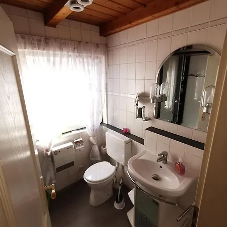 Apartment Malefi 2 Am Guelser Moselbogen *