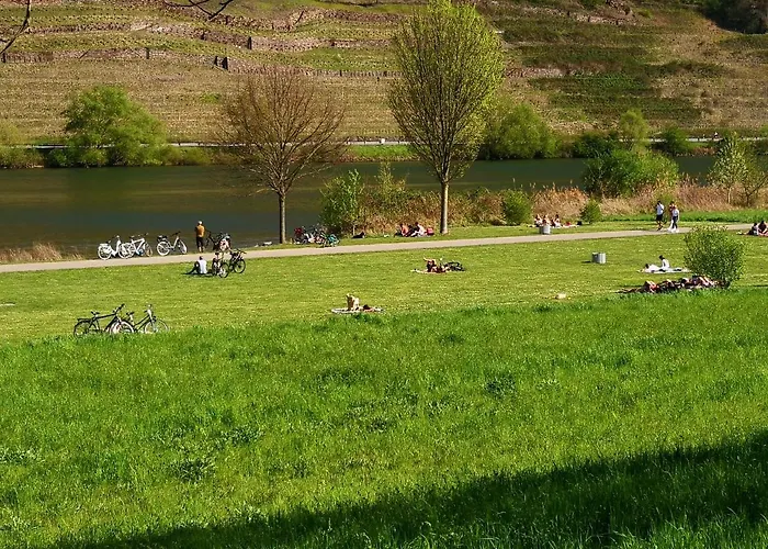 Malefi 2 Am Gülser Moselbogen Apartamento *